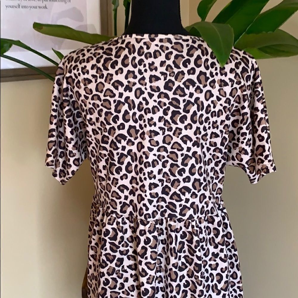 Leopard Short Sleeve Dress - Picture 6 of 8
